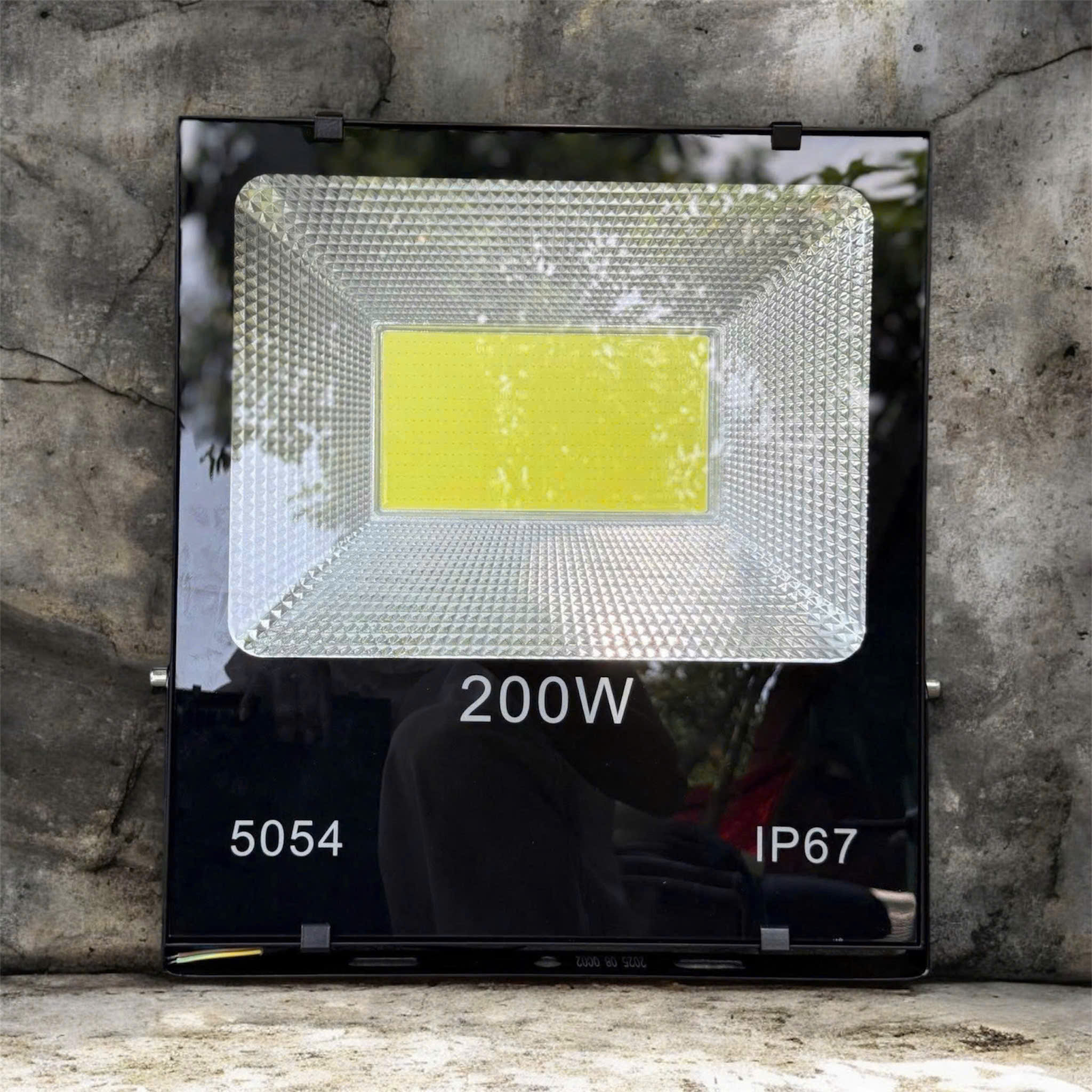 Đ&egrave;n pha 200w